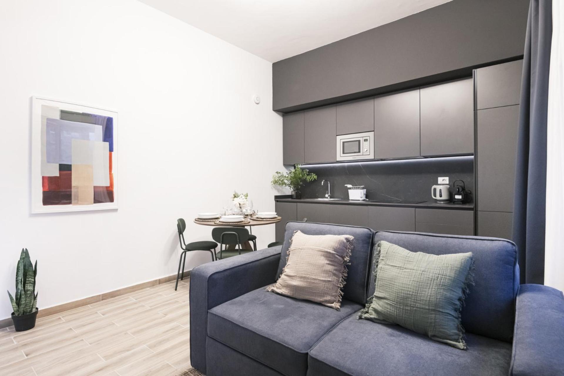 Easylife - Vicino A Stazione Apartment